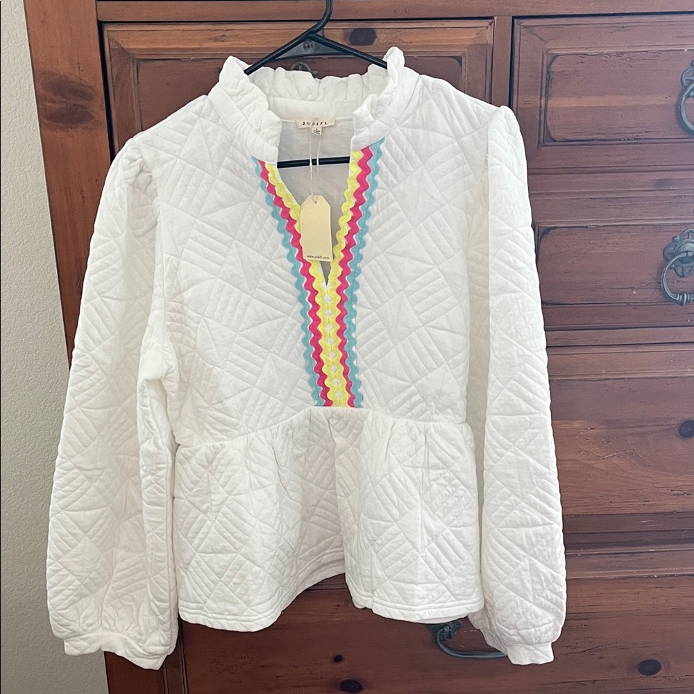 JODIFL White Quilted Peplum Blouse with Yellow, Pink, Blue and Green Rickrack
